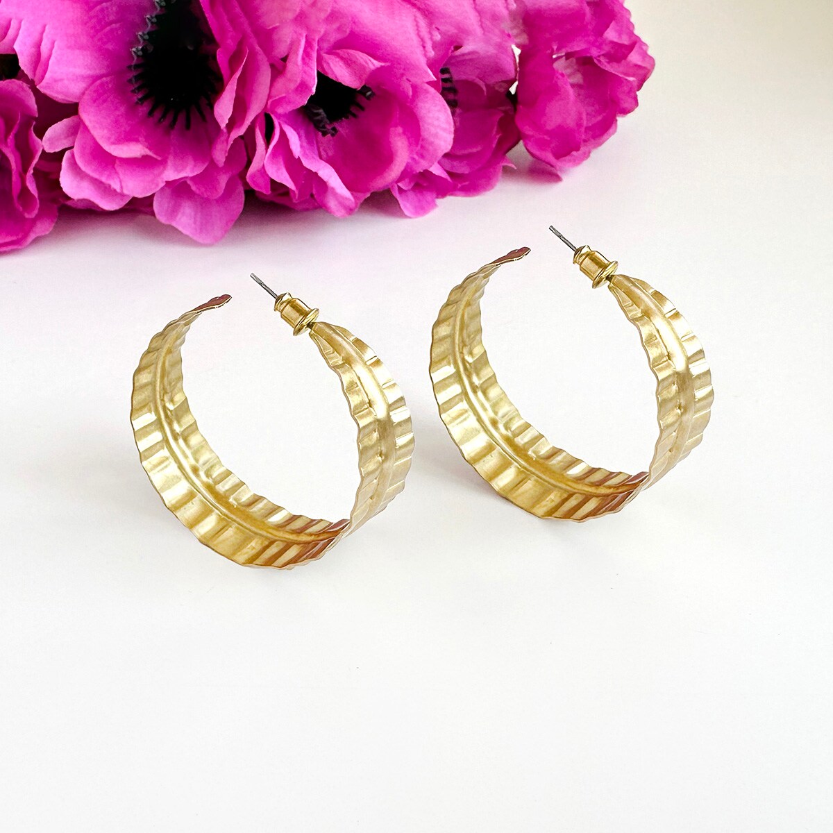 Rippled Leaf Hoops - Gold